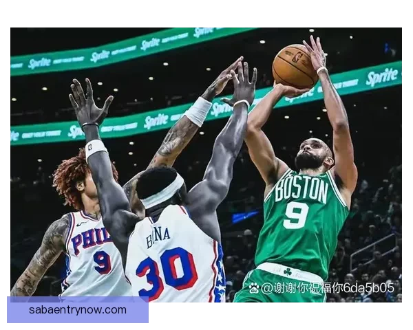 埃奇库姆伤愈复出砍下22分13篮板 76人连续两季横扫爵士 贝利豪取25分